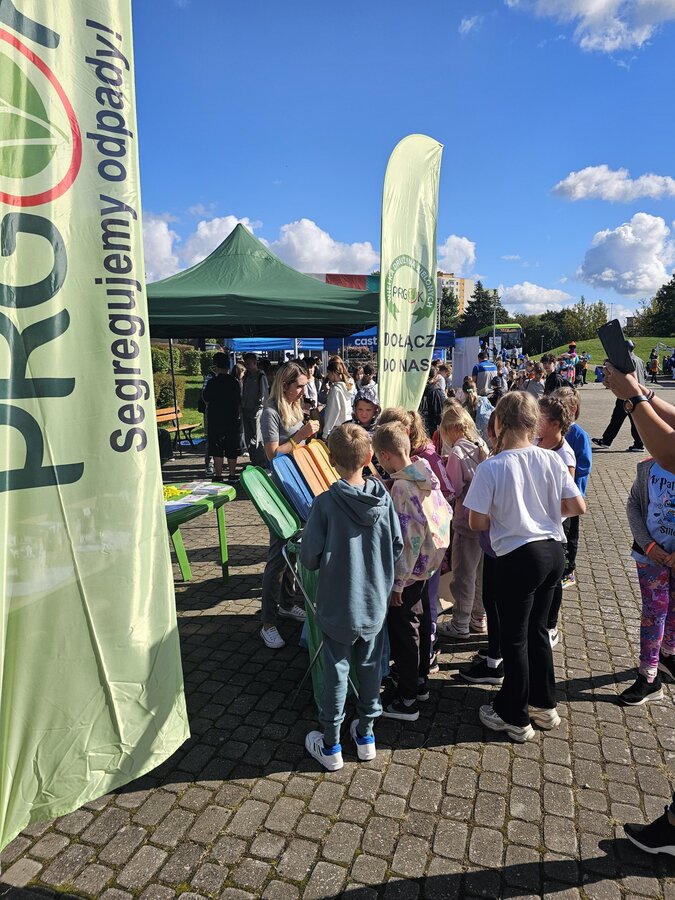 „Dzieci i młodzież edukują Ekologicznie” 